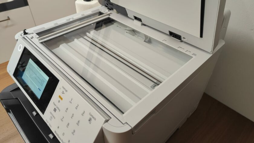 המדפסת Epson WorkForce Pro WF-M5899DWF. צילום: ג׳ירפה