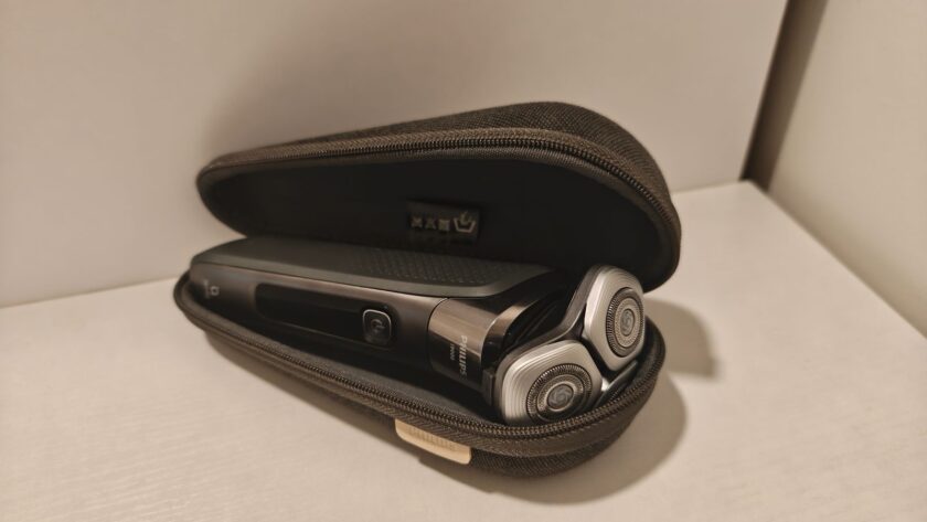 מכונת הגילוח Philips i9000. צילום: ג׳ירפה