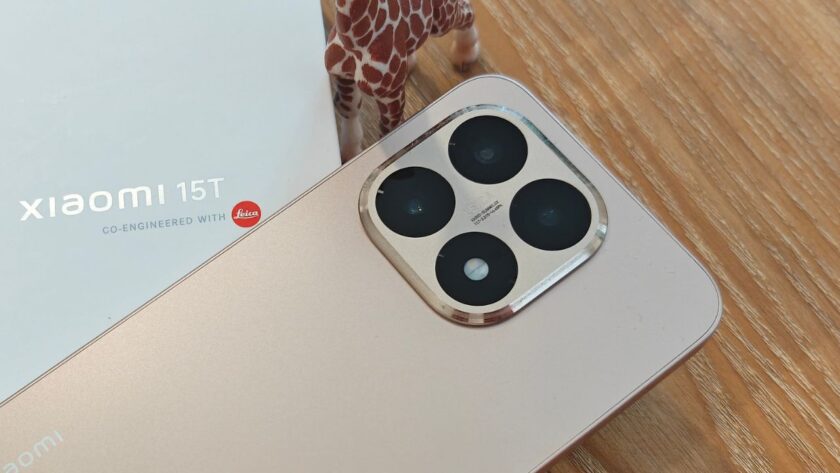 הסמארטפון Xiaomi 15T. צילום: ג׳ירפה