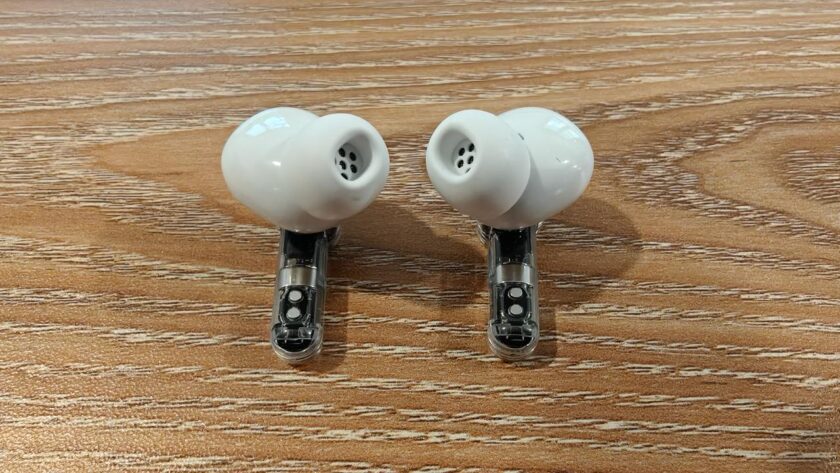 האוזניות Nothing Ear (3). צילום: ג׳ירפה