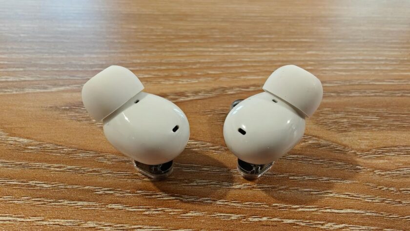 האוזניות Nothing Ear (3). צילום: ג׳ירפה