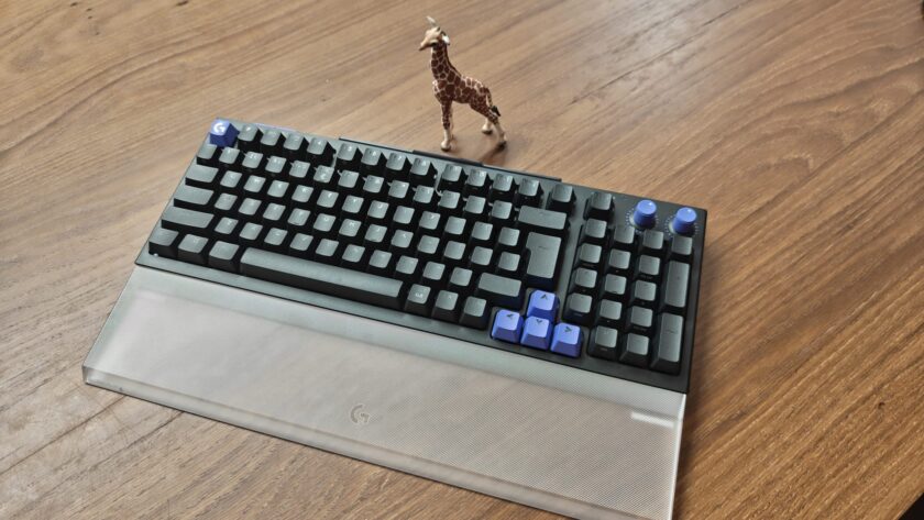 המקלדת Logitech G512 X 98. צילום: ג׳ירפה