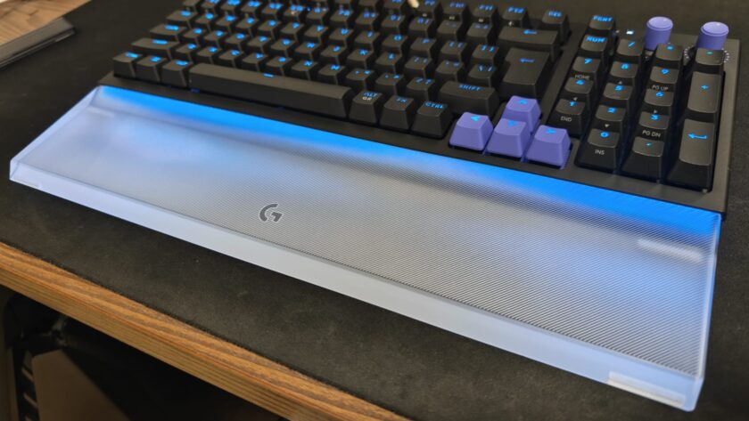 המקלדת Logitech G512 X 98. צילום: ג׳ירפה
