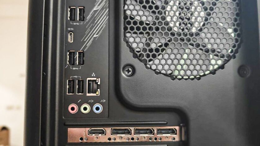 המחשב Lenovo Legion T5 30AGB10. צילום: ג׳ירפה