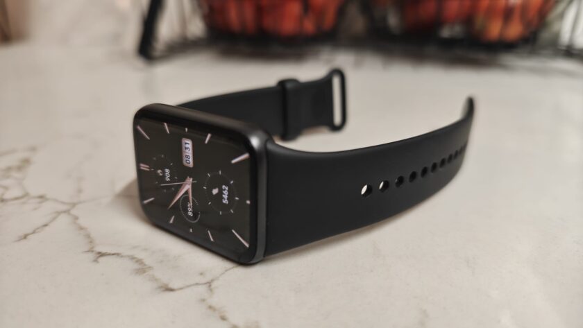 הצמיד Xiaomi Smart Band 10 Pro. צילום: ג׳ירפה